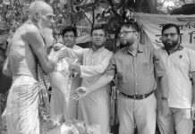 ফুলকলি ফুড প্রোডাক্টসের সাতকানিয়ায় বন্যার্তদের মাঝে ত্রাণ বিতরণ
