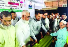 নগরবাসীর যেকোনো দুর্যোগে চসিক সবসময় পাশে থাকবে : মেয়র