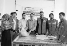 ফটিকছড়িতে বন্যার্তদের মাঝে রেড ক্রিসেন্ট সোসাইটির ত্রাণ বিতরণ