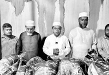 বন্যাদুর্গত ও পানিবন্দী শ্রমিকদের পাশে দাঁড়ানো মানবিক দায়িত্ব
