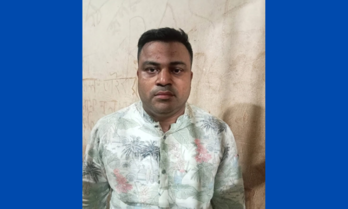 রাস্তায় ফেলে স্ত্রীকে প্রকাশ্যে জবাই করে হত্যা