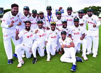 টেস্টে মহাকাব্যিক জয়
