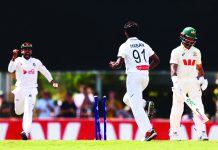 ডারউইনে জয়ের ছবি আঁকছে বাংলাদেশ