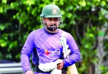 অস্ট্রেলিয়ার বিপক্ষে প্রথম টেস্টের দলে লিটন