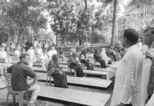 চট্টগ্রাম সমিতি ঢাকার টিন পেল ৪৫ বন্যা কবলিত পরিবার