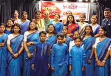 ‘আলো জ্বালাতে হয় অন্ধকারকে দোষ দিয়ে নয়, নিজের হাতে প্রদীপ তুলে নিয়ে’