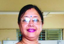 বাস্তবতায় পিষ্ট মধ্যবিত্ত নাগরিক জীবন