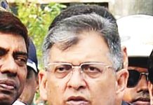 সন্ত্রাসী ও চাঁদাবাজদের বিরুদ্ধে কঠোর ব্যবস্থা নেওয়ার নির্দেশ স্বরাষ্ট্রমন্ত্রীর