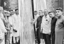 আবুল কাসেম ফাউন্ডেশনের গৃহনির্মাণ সামগ্রী বিতরণ