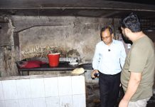 রান্নাঘরে ইঁদুর তেলাপোকা, চেরাগী রেস্তোরাঁকে লাখ টাকা জরিমানা