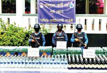 পতেঙ্গায় ৩৮ লাখ টাকার বিদেশি মদ জব্দ