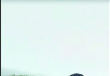 তিন নম্বর সংকেতের মধ্যে অসুস্থ মাকে নিয়ে উত্তাল সাগর পাড়ি