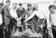 রাবিপ্রবিতে আল-আরাফাহ্ ইসলামী ব্যাংকের বৃক্ষরোপণ কর্মসূচি
