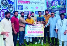ভূজপুর গোল্ডকাপ ফুটবলের সেমিফাইনালে ৫নং ওয়ার্ড