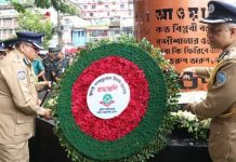 জুলাই স্মৃতিস্তম্ভে প্রতিমন্ত্রী, মেয়র, এমপিসহ সর্বসাধারণের শ্রদ্ধা