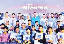 এসএসসিতে কৃতিত্ব অর্জনকারীদের লিজেন্ড ফাউন্ডেশনের সংবর্ধনা