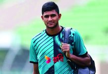 বোলিংয়ে ফিরেছেন নাহিদ রানা