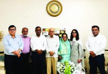 দৈনিক আজাদী সম্পাদকের সাথে ইউনিলিভার বাংলাদেশের সিইও ও এমডির সাক্ষাৎ