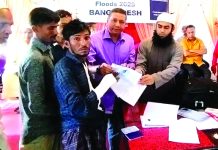বন্যায় ক্ষতিগ্রস্ত ৩০০ পরিবারকে নগদ সহায়তা