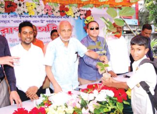 বাসযোগ্য পরিবেশ গড়তে শিক্ষার্থীদের বৃক্ষরোপণে সম্পৃক্ত করতে হবে : এরশাদ উল্লাহ এমপি
