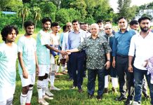 চবিতে শহীদ ফরহাদ হোসেন স্মৃতি চাকসু আন্তঃহল ফুটবল টুর্নামেন্টের উদ্বোধন