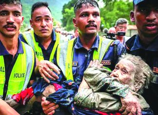 নেপালে বন্যার এক মাস : এখনও নিখোঁজ ৫ হাজারের বেশি মানুষ