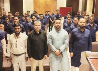 বান্দরবানে ব্যবসায়ীদের সঙ্গে ডায়মন্ড সিমেন্ট কর্মকর্তাদের মতবিনিময়