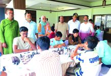 লিওনাইন দাবার শীর্ষে ৬ খেলোয়াড়