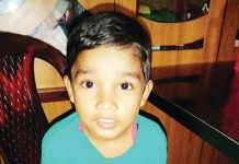 বাবার সঙ্গে ট্রাকে যাচ্ছিল তোহা, ছাতা তুলতে গিয়ে চাকার নিচে পড়ে মৃত্যু