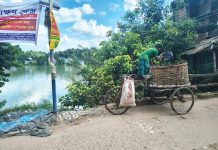 প্রতিদিন ১০ ভ্যান বর্জ্য ফেলা হয় কর্ণফুলীতে