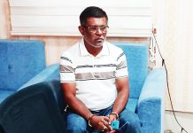 রামগড়ে সচিবের ভাই পরিচয়ে ইউএনওর কাছে লাখ টাকা দাবি বৃদ্ধ আটক