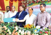 মরফলা সরকারি প্রাথমিক বিদ্যালয়ে মেধাবী শিক্ষার্থীদের সংবর্ধনা
