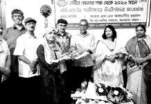 নবীন মেলার কৃতী শিক্ষার্থী সংবর্ধনা