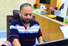 ‘২ কোটি দেন, সব সই করে দেব’
