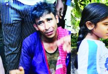 পটিয়ায় ছেলে ধরা সন্দেহে নারী-পুরুষ দুইজনকে পুলিশে দিল জনতা