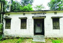 ঝুঁকিপূর্ণ ভবনে চলছে রাঙ্গুনিয়ার ২৫ কমিউনিটি ক্লিনিক