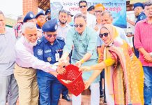 নগরের বিভিন্ন প্রাতিষ্ঠানিক জলাশয়ে ২৫০ কেজি মাছের পোনা অবমুক্ত