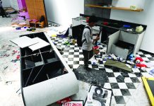 সালমান মুক্তাদিরের স্টুডিওতে হামলা, লুটপাট