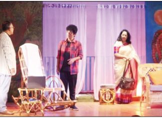 অ্যাভাঁগার্ডের নাটক ফায়ার আজ ও টেকনিক্যাল প্রবলেম কাল