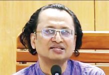 আমরা তাকে ধরে আনতে চাই, হাসিনাকে নিয়ে তথ্য উপদেষ্টা