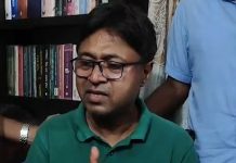 হাসতে হাসতে বাসা থেকে গেল আমার ছেলে, আর ফিরেনি
