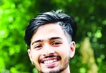 শখের বাইকেই প্রাণ গেল তরুণের
