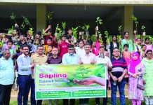 রোটারি ক্লাব অফ আগ্রাবাদ ও চিটাগাং নর্থের গাছের চারা বিতরণ