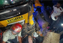 সীতাকুণ্ডে লরির ধাক্কায় ৫ বাসযাত্রী নিহত, আহত ৪
