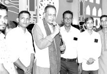 রাজাপুকুর লেইন পূজামণ্ডপ পরিদর্শনে সিডিএ চেয়ারম্যান