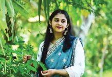 কক্সবাজারে টমটমের চাকায় ওড়না পেঁচিয়ে তরুণীর মৃত্যু
