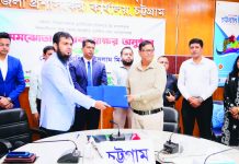 পরিত্যক্ত প্লাস্টিক জমা দিয়ে চিড়িয়াখানায় ৪ শতাধিক শিক্ষার্থীর বিনামূল্যে প্রবেশ
