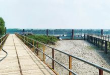 তিন বছর ধরে অচল দমদমিয়া জেটিঘাট
