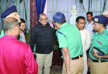 নগরীর বিভিন্ন পূজামণ্ডপ পরিদর্শন করলেন সিএমপি কমিশনার