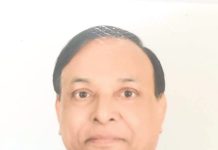 চাঁদের গায়ে চাঁদ লেগেছে
